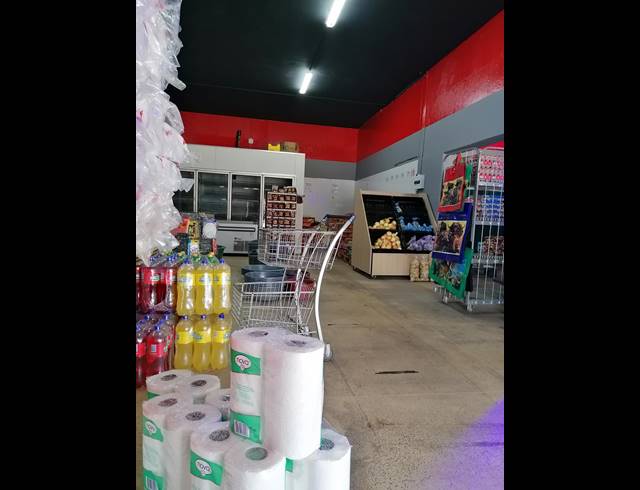 700M² BUSINESS FOR SALE IN STILFONTEIN EXT 2